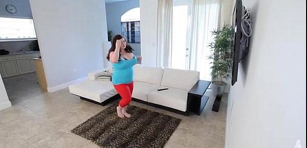  Sexy Plump Yoga Wife Gets Assfucked